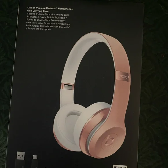 Beats Solo3 Wireless On-Ear Headphones - Rose Gold - Picture 5 of 10